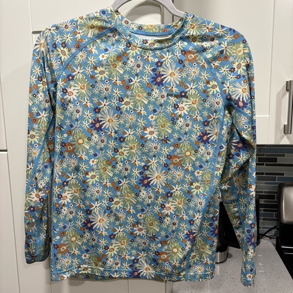 Patagonia Capilene Silkweight floral rashguard top - Picture 2 of 6